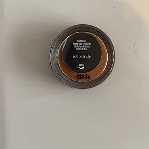 Yours Truly Eyeshadow Pot